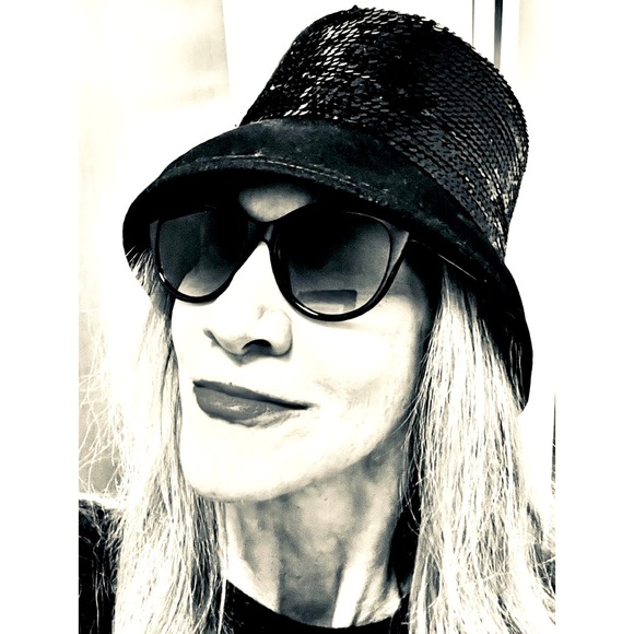 Vintage Black hat bell shape with sequins 4” Height 2" brim 100% wool - Picture 4 of 11